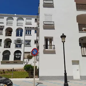Bonito A 50 Metros De La Playa. Apartamento San Luis de Sabinillas